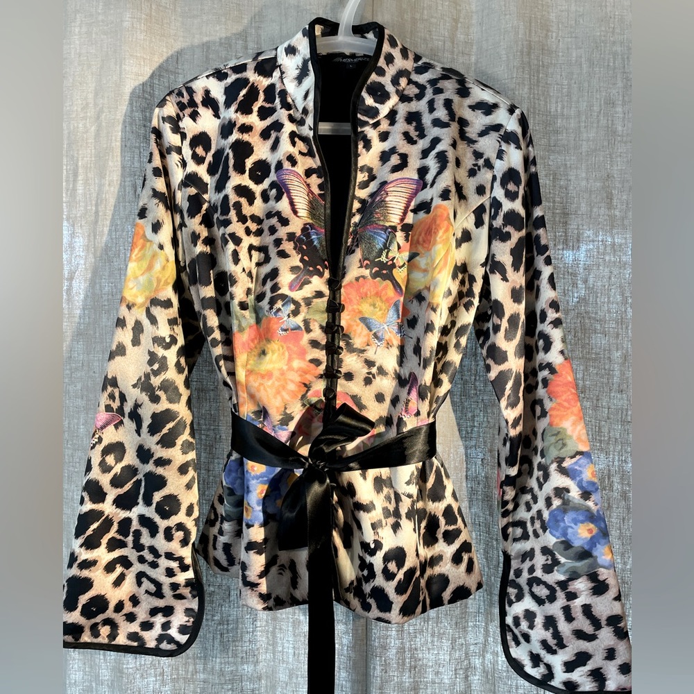Mesmerize long sleeve heavy weight polyester top